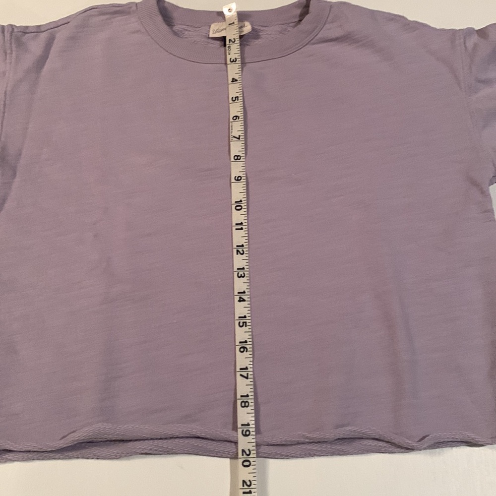 Universal Threads Cropped Lilac French Terry Sweatshirt Size Medium - Picture 5 of 6